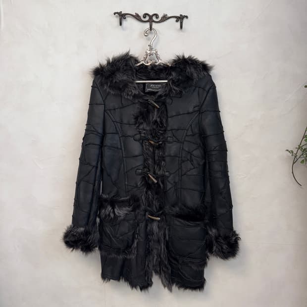 Black grunge patch duffle hood mustang