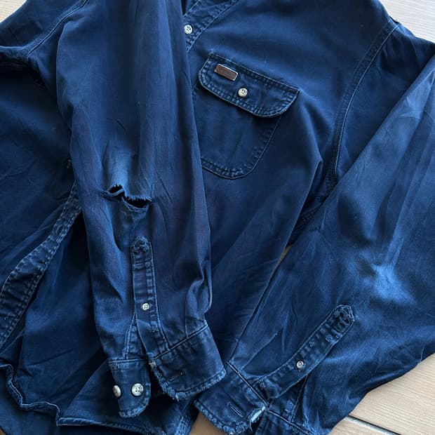 00‘s Carhartt heavy cotton shirts