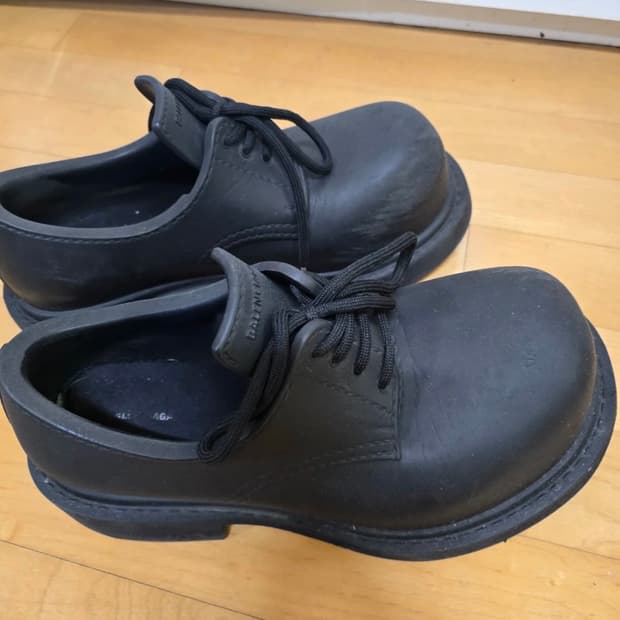 발렌시아가 스테로이드 더비 슈즈 270