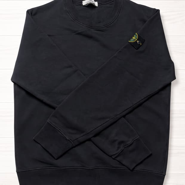 스톤아일랜드 블랙맨투맨