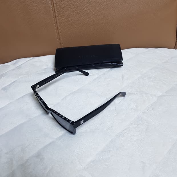 샤넬 로고 레터링 선글라스 안경 CH5417