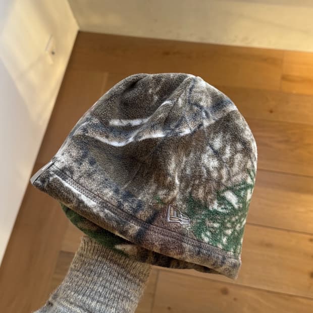 디스이즈네버댓 x 뉴에라 리얼트리 플리스 비니