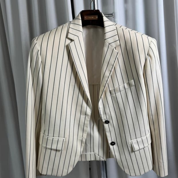 질 샌더(Jil Sander) 크롭  핀스트라이프 블레이저