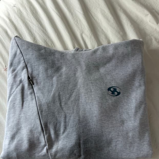 산산기어 후드티 22fw 화이트멜란지