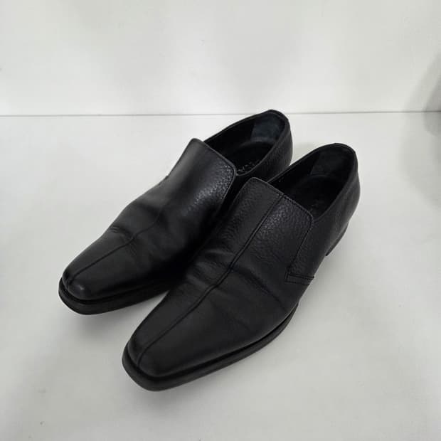 프라다 00's 아카이브 로퍼 265