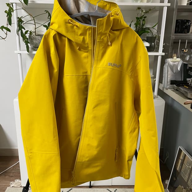 수프라 바람막이