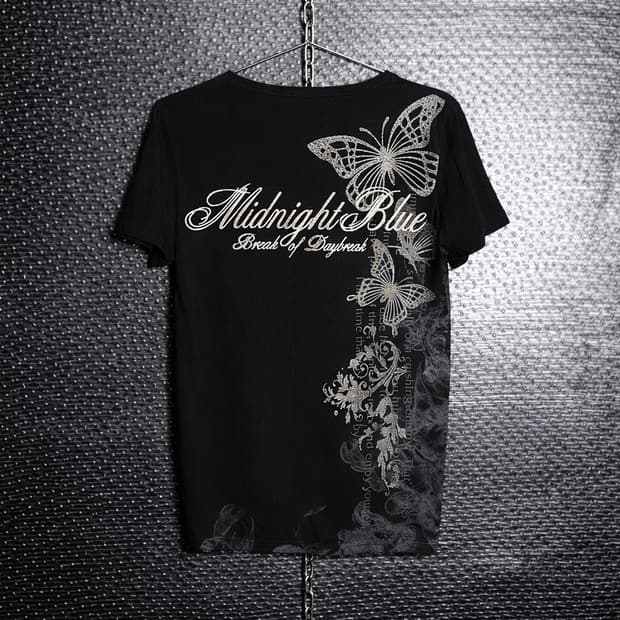 Clash ahead 레터링 탑