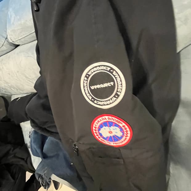 캐나다구스 Yproject 칠리왁 패딩