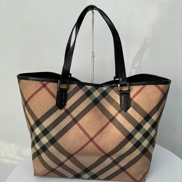 버버리 노바체크 숄더 토트백