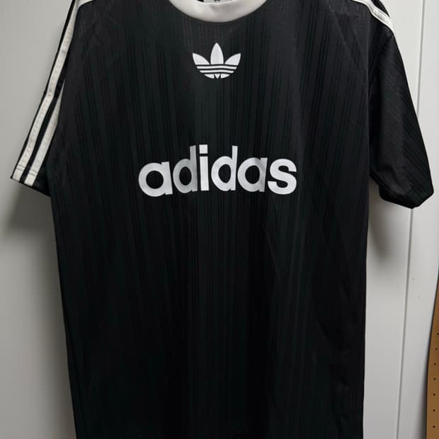 adidas 축구 져지 로고티
