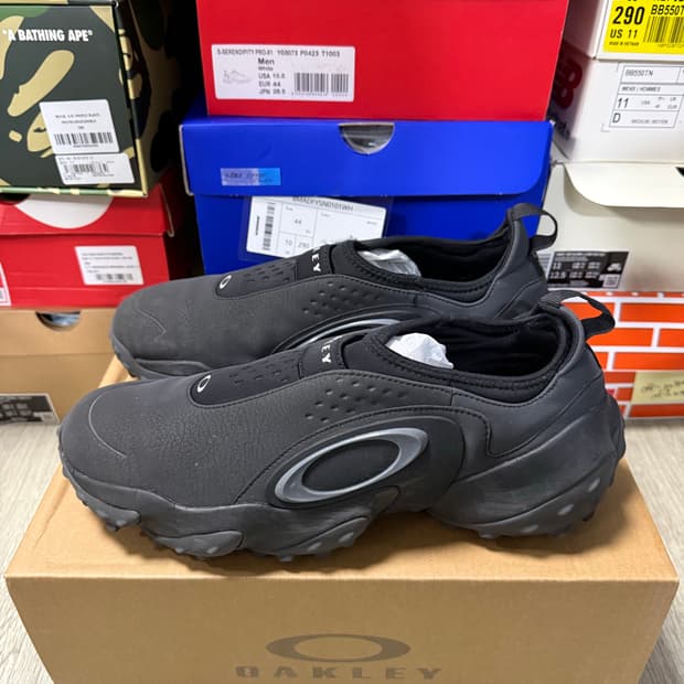 오클리 엣지 아이콘 블랙아웃 290