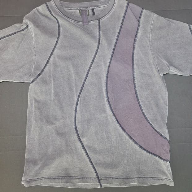 언어펙티드 DYED WIGGLE CUT 티셔츠