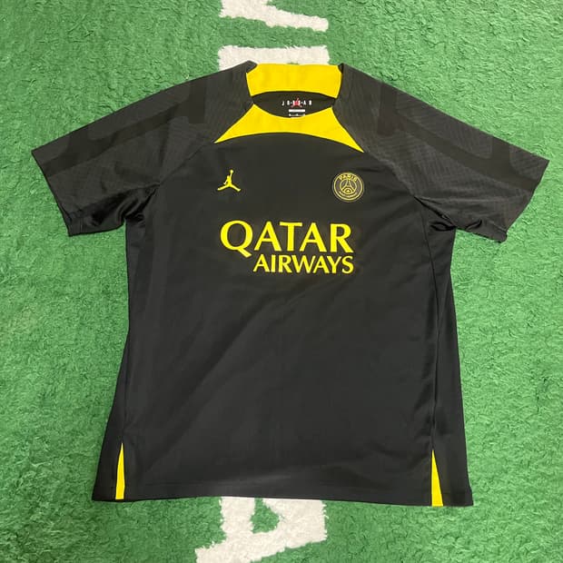 나이키 psg 조던 콜라보 트레이닝 반팔 xl