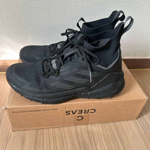 아디다스 테렉스 프리 하이커 2 트레킹화 트리플블랙 285