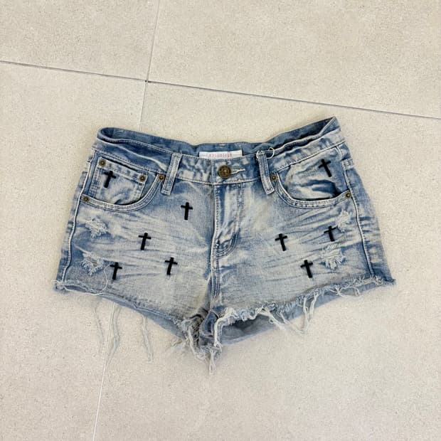 십자가 데님 숏팬츠
