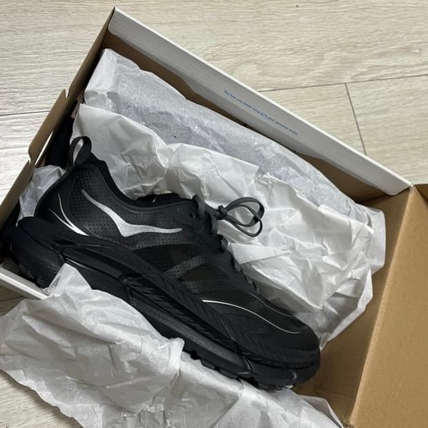 호카 마파테 스피드4 라이트블랙 아우터 오빗