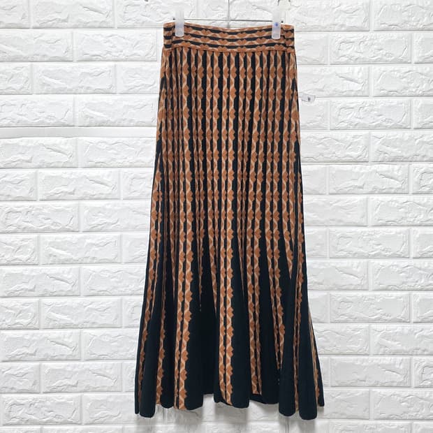 19s 한섬 시스템 니트 밴딩 롱 스커트 27인치