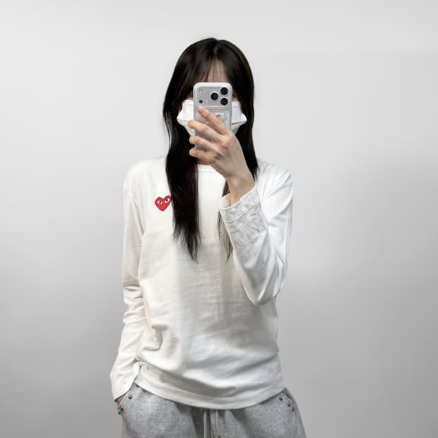 꼼데가르송 하트 와펜 롱슬리브 화이트