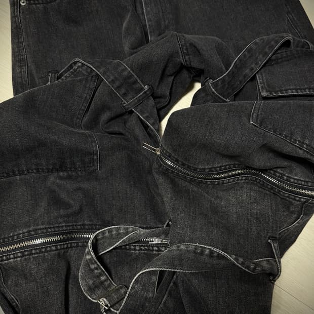 black jeans buckle zipper pants