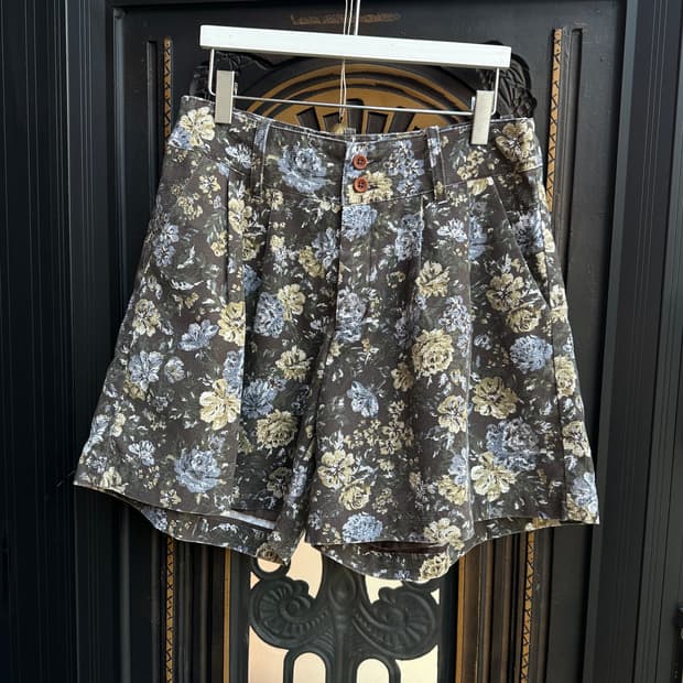 flower short pants