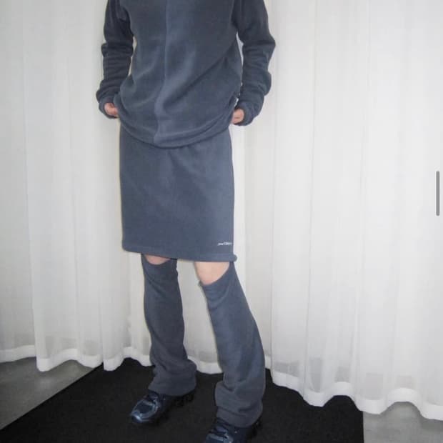 지초이 컴포트 24-006 플리스 스커트 쿨그레이