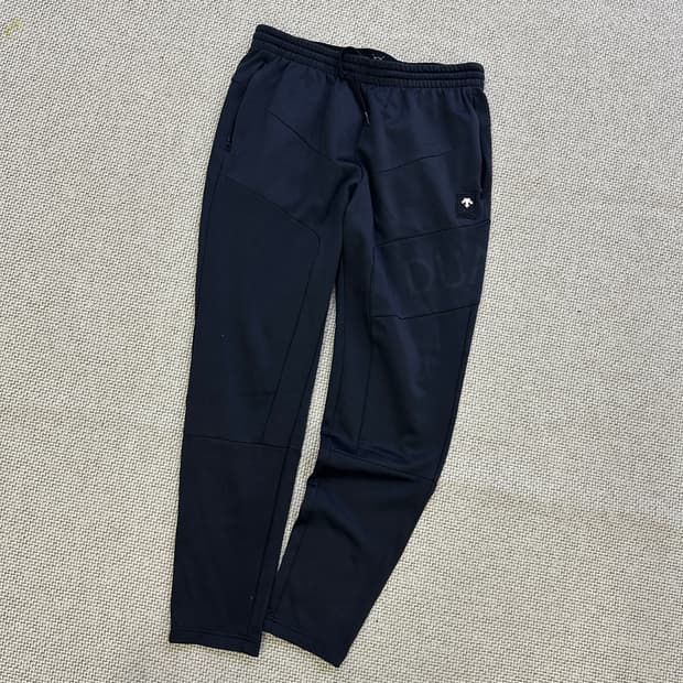 L 데상트 블랙 트레이닝 팬츠 0403D