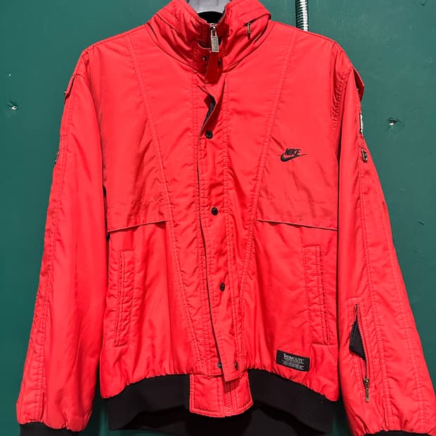 나이키 올드스쿨 봄버자켓 100