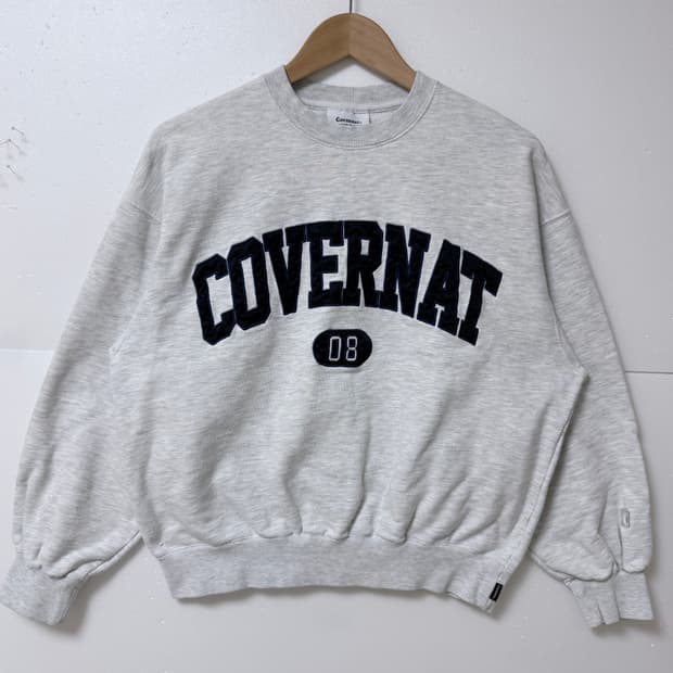 커버낫(COVERNAT) 로고 맨투맨 그레이 데일리 