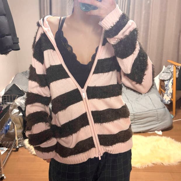 딸기유유 니트 후드집업 핑크 모리걸 미사깔