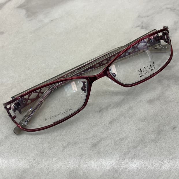 마지 마사토모 MAJI Masatomo 와인 스퀘어 와이어 메탈테 안경