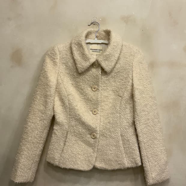 일본빈티지 STRAWBERRY-FIELDS 아이보리 부클 자켓