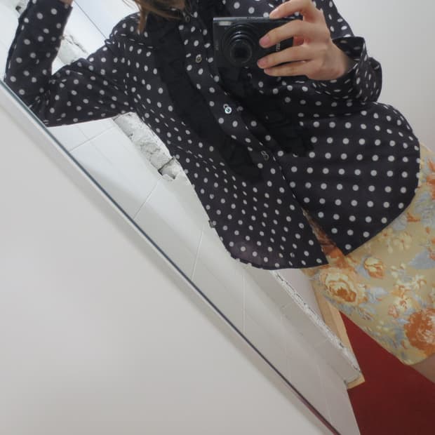 꼼데가르송 도트 프릴 셔츠