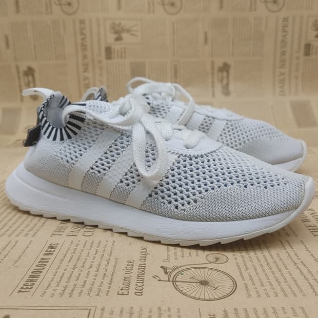 아디다스 플래시백 여성런닝화230