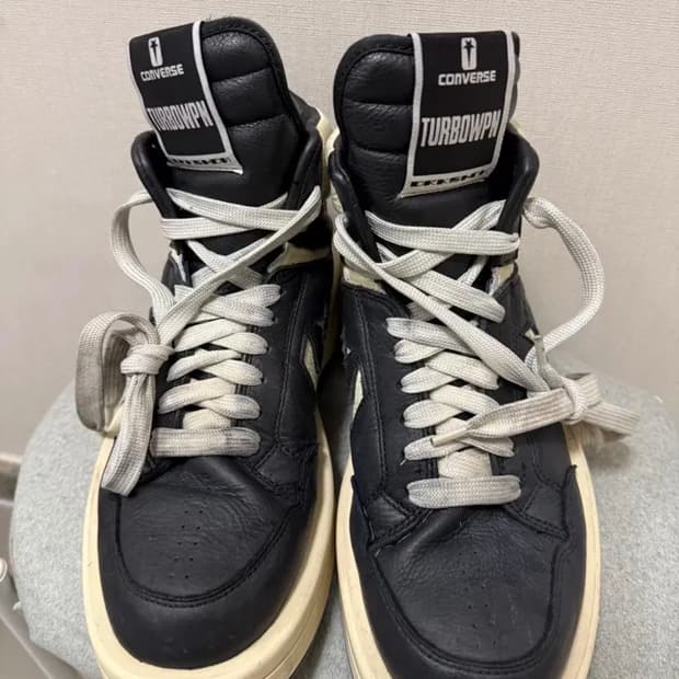 릭오웬스 다크쉐도우 터보웨폰 블랙 크림