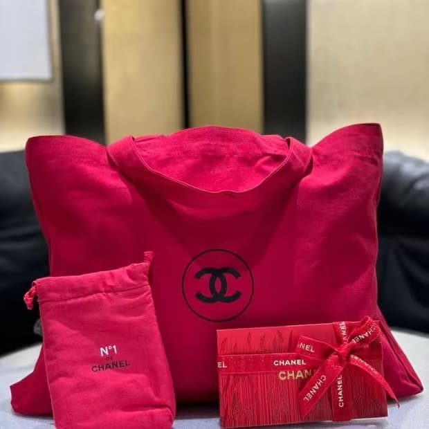 샤넬뷰티 NO.1 드샤넬 레드 에코백