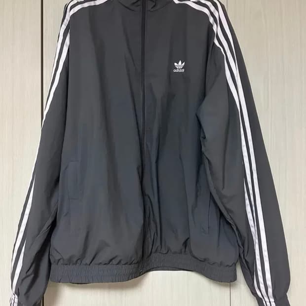 아디다스 아딜레니움 트랙탑