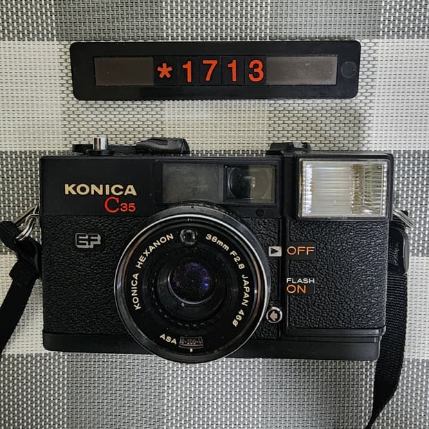 코니카 C 35 EF 필름카메라