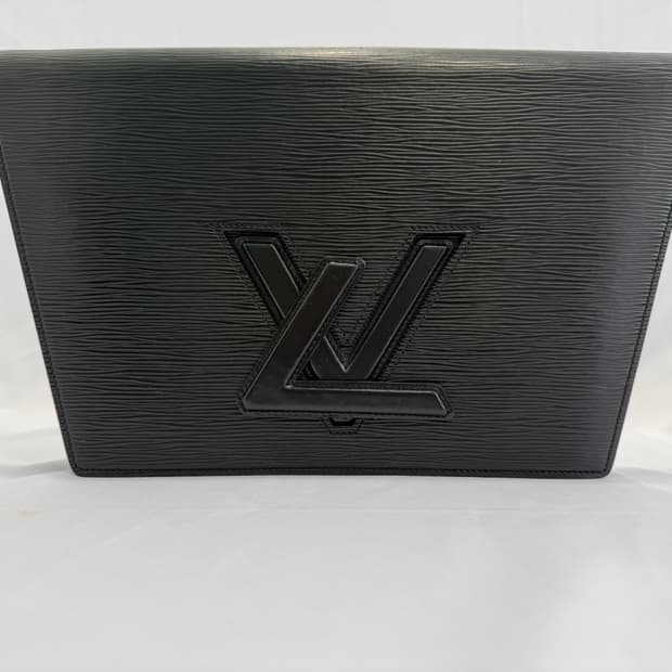 루이비통 에피 클러치