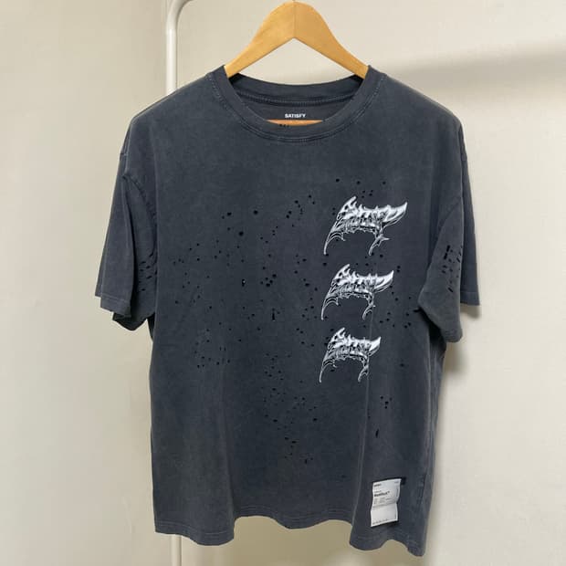 새티스파이 모스테크 로고 그래픽 티셔츠 L사이즈