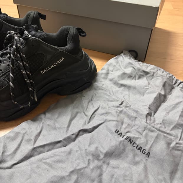 발렌시아가 트리플S 올블랙 40