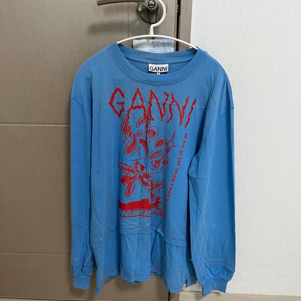 가니 티셔츠