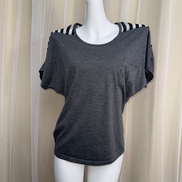 Pocket Tee 시스루 스트라이프 반팔 티셔츠