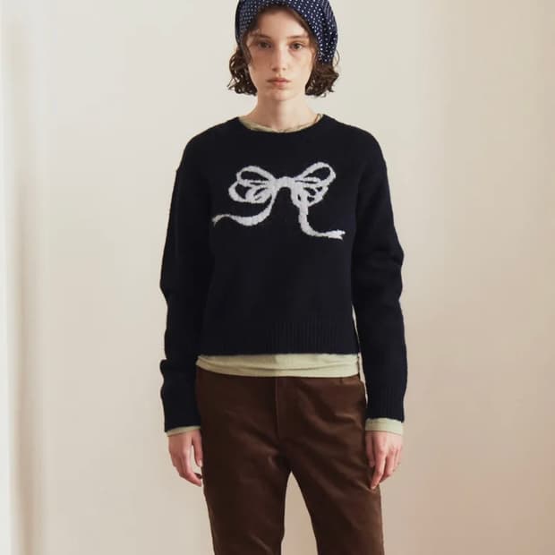 [새상품] 벤시몽 리본 자카드 니트 다크네이비