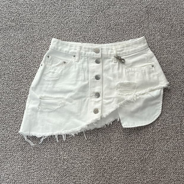 아우어솔티 흰색 레이어드 치마