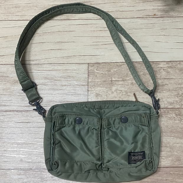 요시다포터 세이지그린 크로스백