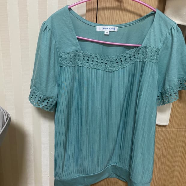 민트 블라우스