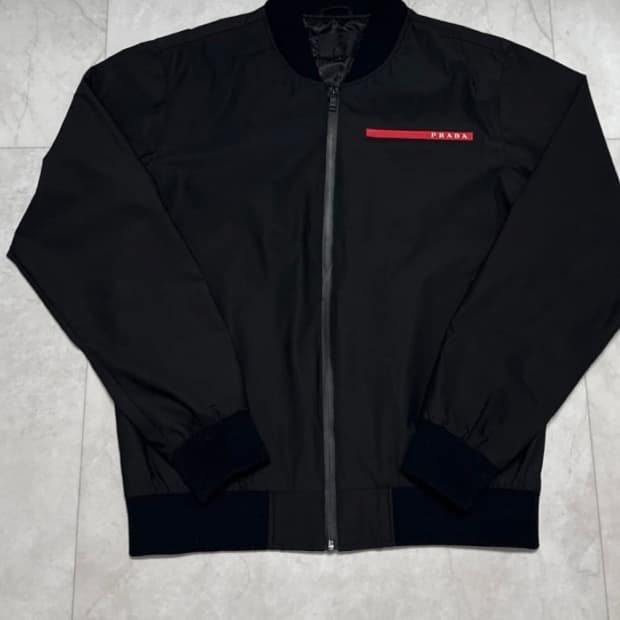 프라다 스포츠 집업 자켓