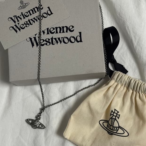 비비안웨스트우드 미니 바스 릴리프 목걸이