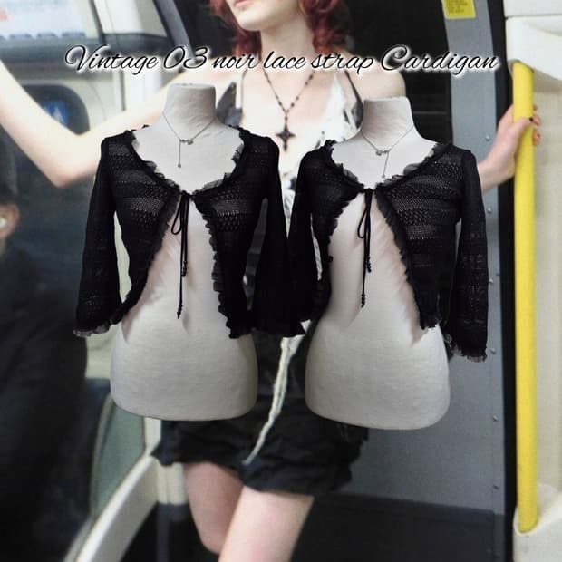 Vintage 03 noir lace strap Cardigan