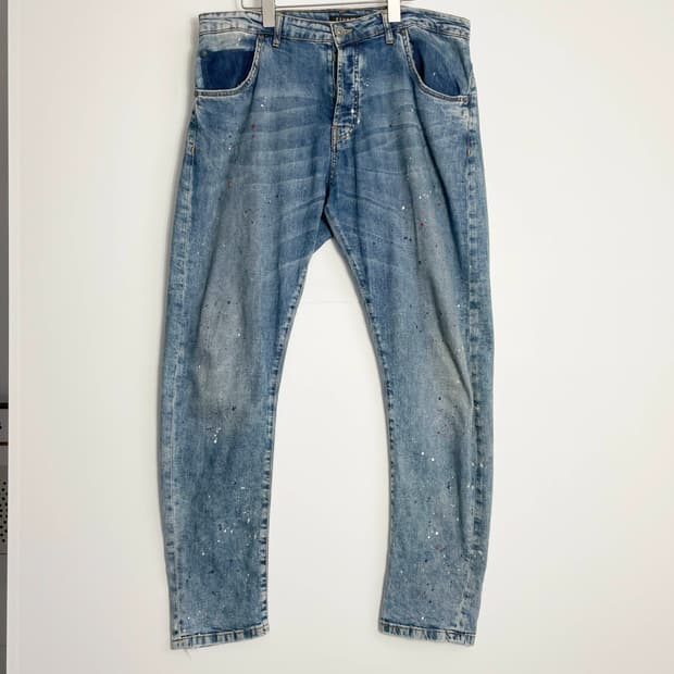 C1 FIVER 시리즈 페인팅 데님팬츠 36사이즈